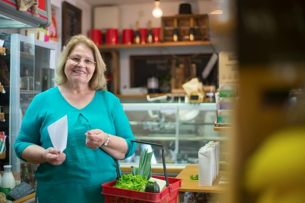 Comment entretenir une machine à café filtre pour une saveur constante?